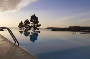 Makari Bay Home